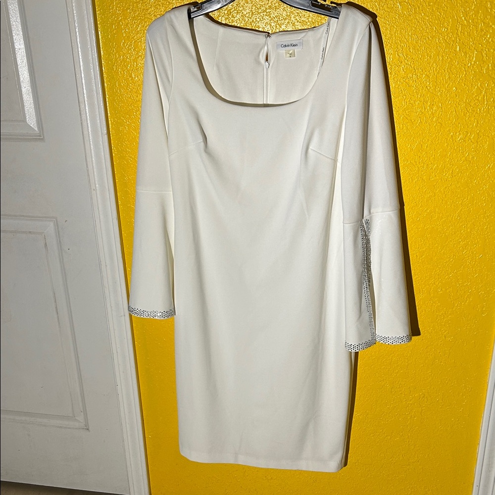 Calvin Klein Cream Scoop Neck Bell Sleeve Dress